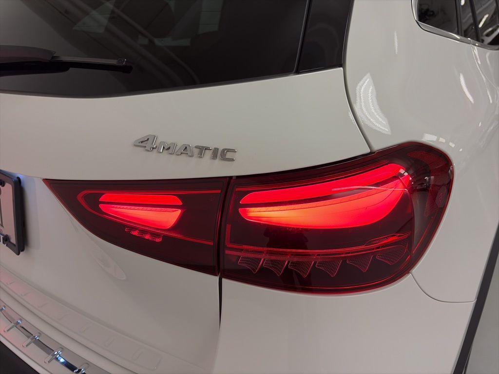 used 2025 Mercedes-Benz GLA 250 car, priced at $37,990
