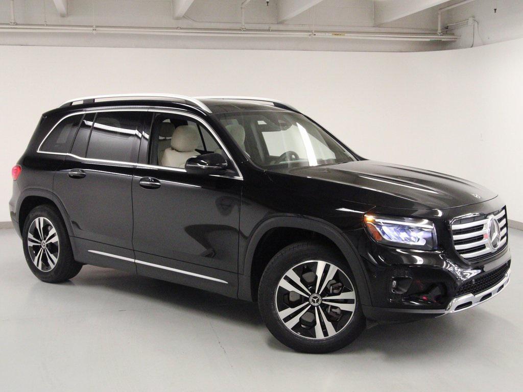 used 2025 Mercedes-Benz GLB 250 car, priced at $39,990