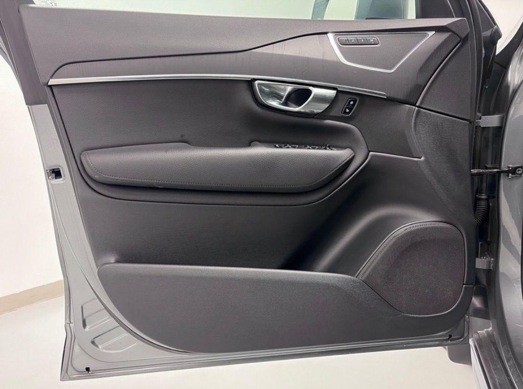 used 2020 Volvo XC90 car, priced at $27,990
