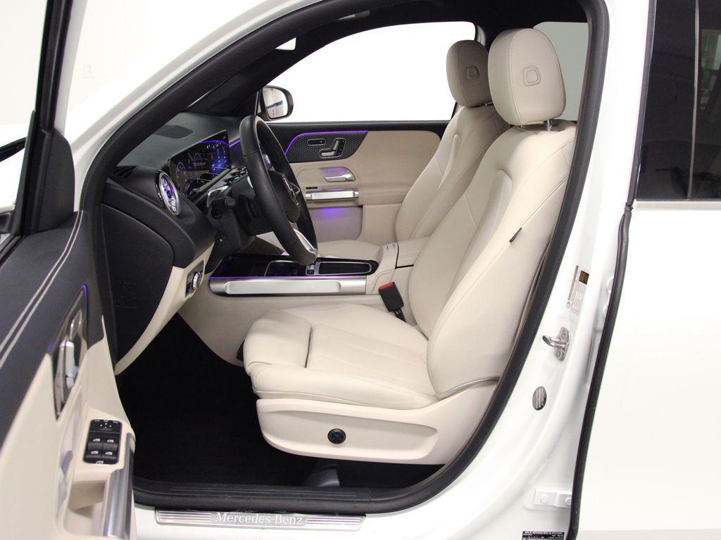 used 2025 Mercedes-Benz GLB 250 car, priced at $39,990