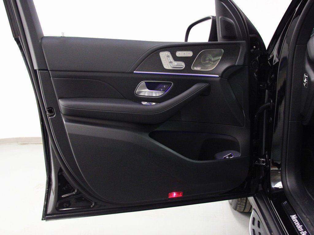 new 2026 Mercedes-Benz GLE 450 car, priced at $84,840