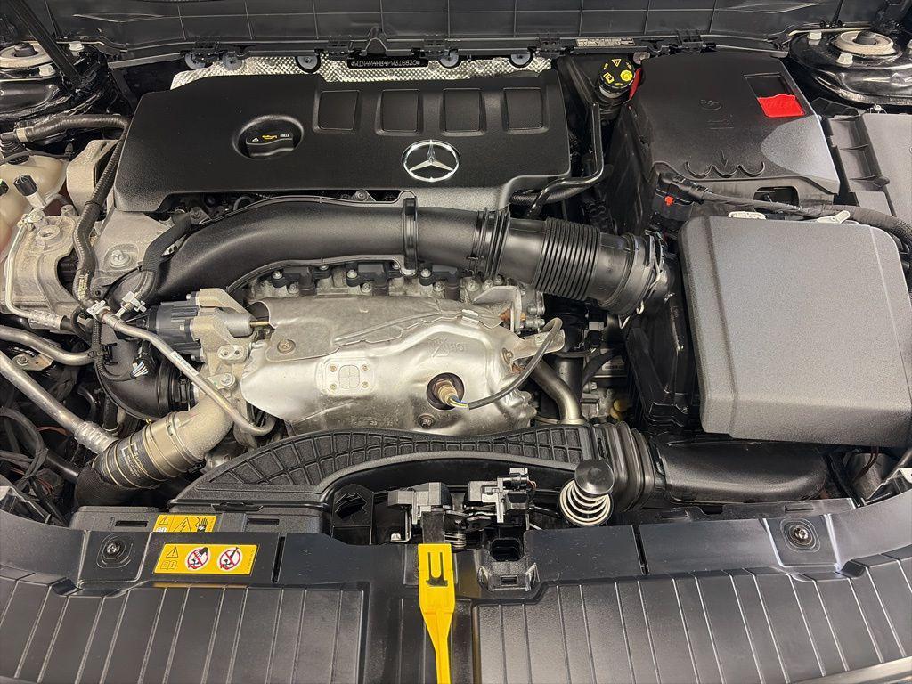 used 2023 Mercedes-Benz GLB 250 car, priced at $33,880