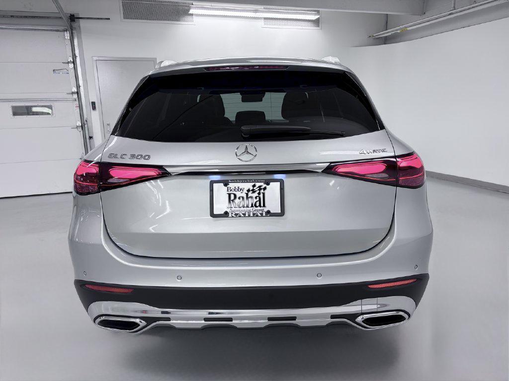 Mercedes-Benz GLC view 6