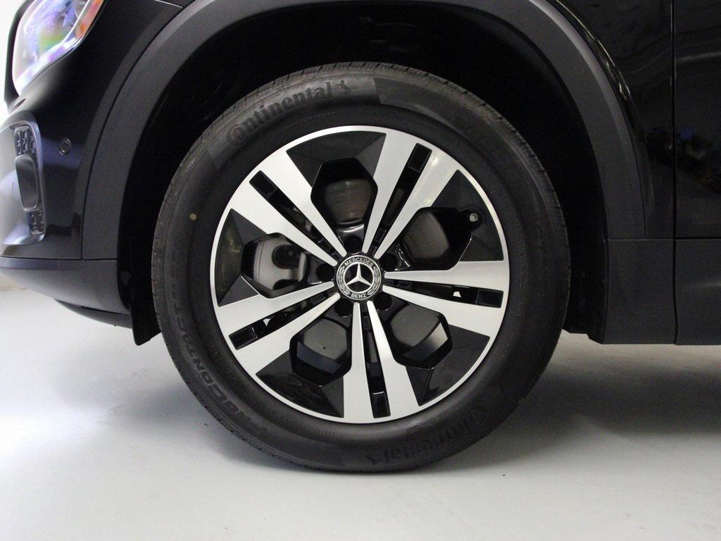 used 2025 Mercedes-Benz GLB 250 car, priced at $39,990