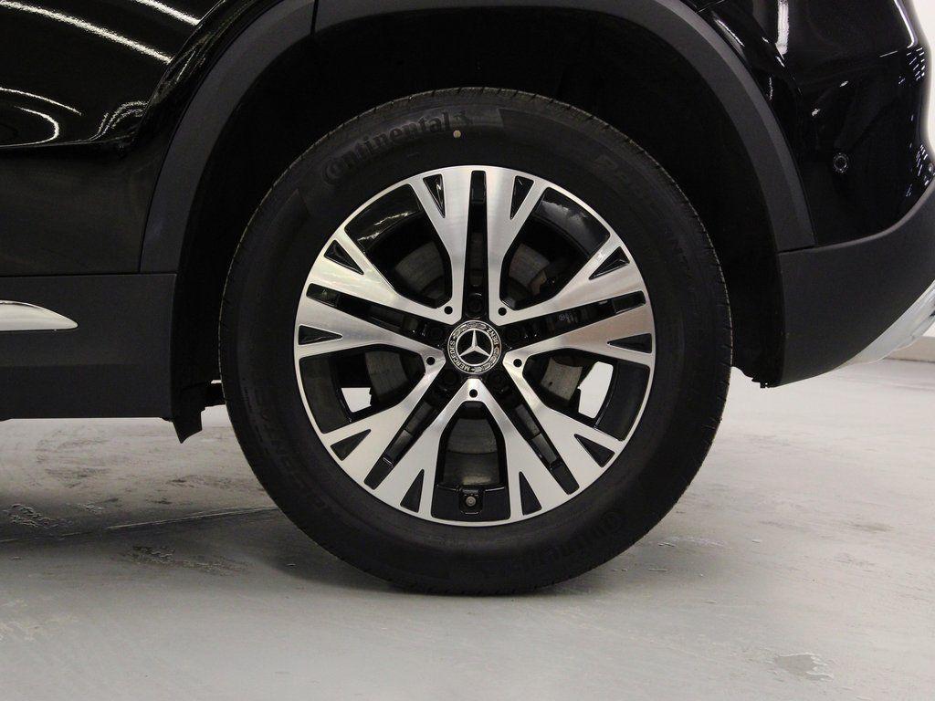 used 2025 Mercedes-Benz GLA 250 car, priced at $36,990