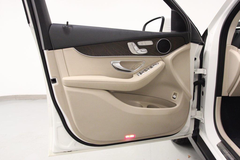 used 2019 Mercedes-Benz GLC 300 car, priced at $19,280