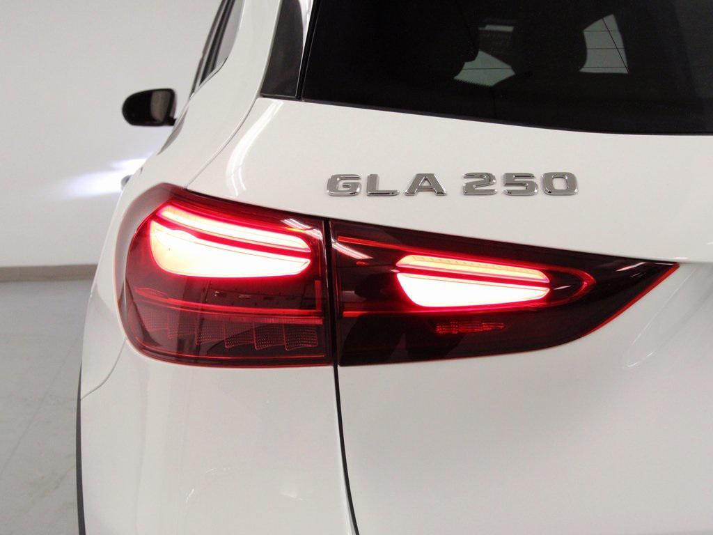 used 2025 Mercedes-Benz GLA 250 car, priced at $37,880