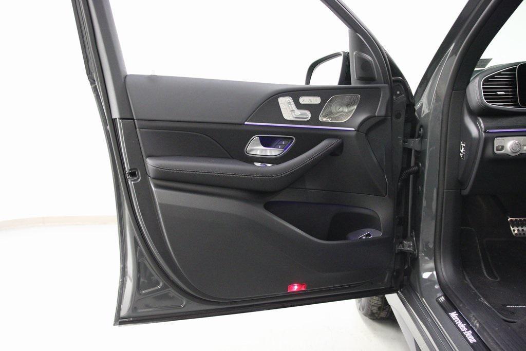 new 2026 Mercedes-Benz GLS 450 car, priced at $97,100
