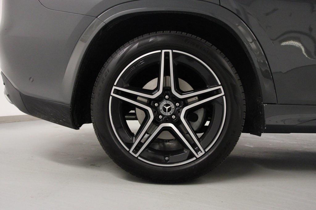 new 2026 Mercedes-Benz GLS 450 car, priced at $97,100