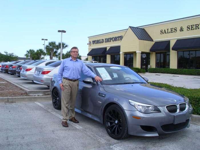 Dealership gallery photo 4