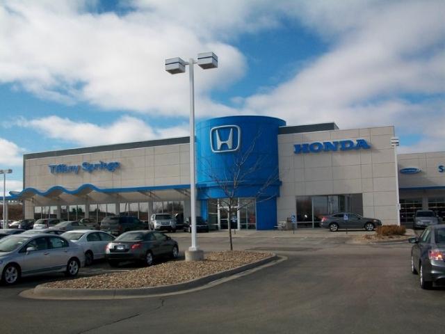 Dealership gallery photo 1