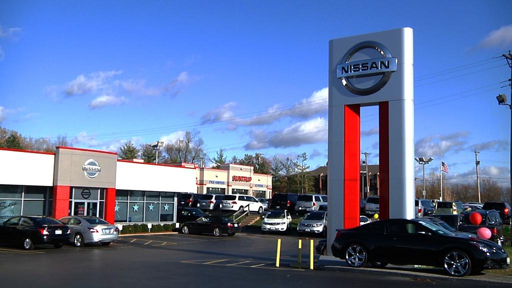 Dealership gallery photo 1