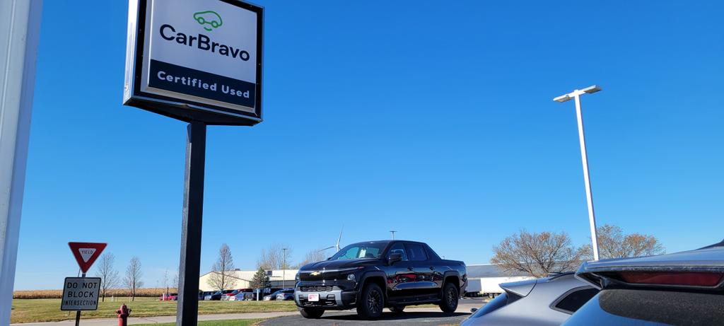 Dealership gallery photo 5