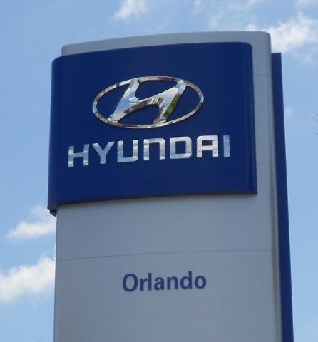 Dealership gallery photo 1