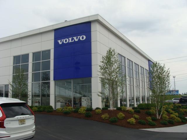 Dealership gallery photo 2