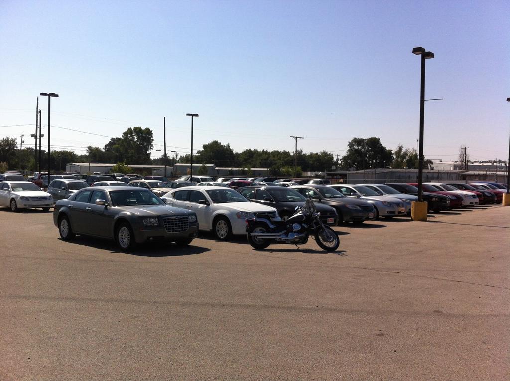 Dealership gallery photo 5