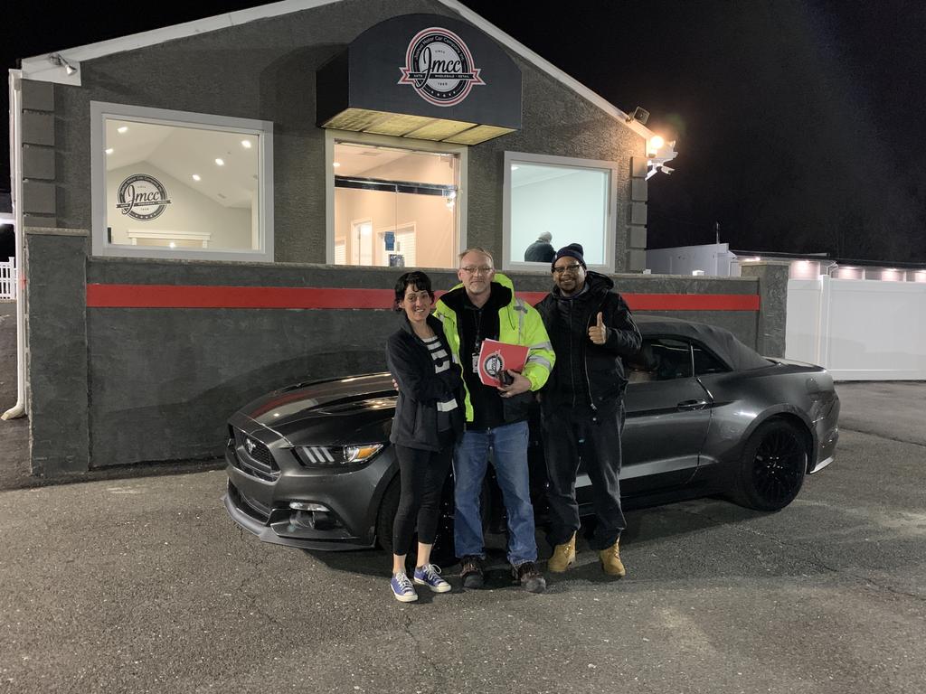 Dealership gallery photo 10