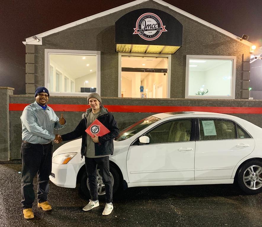 Dealership gallery photo 6