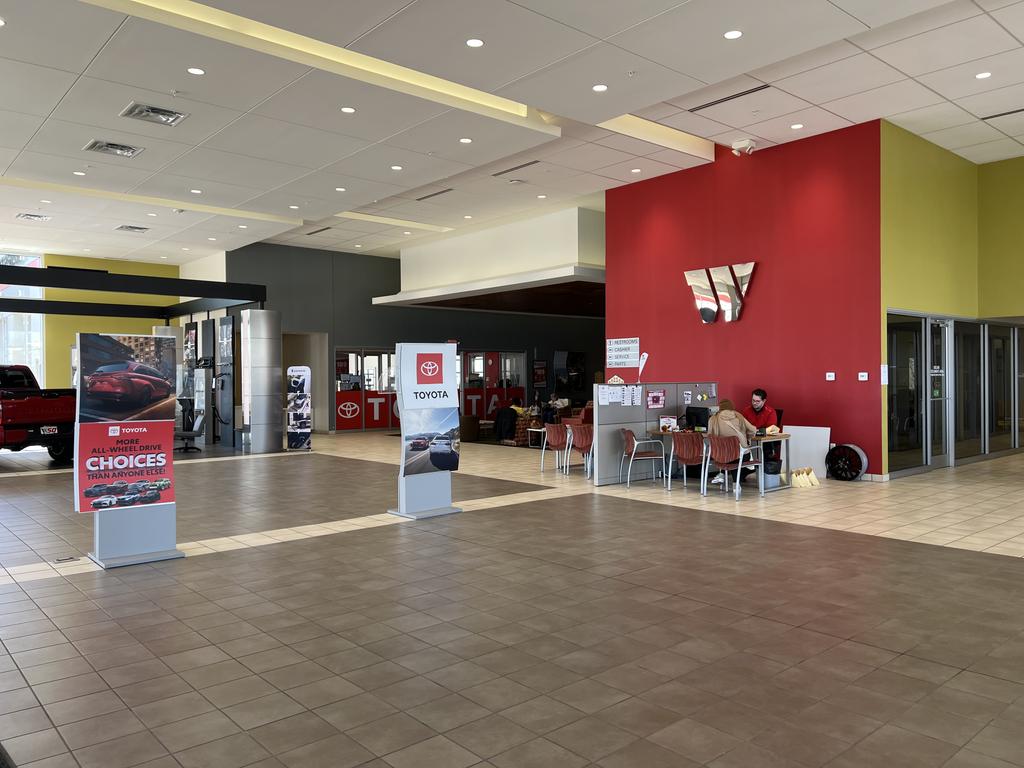 Dealership gallery photo 2