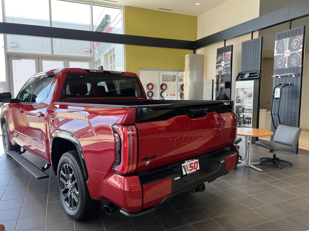 Dealership gallery photo 4