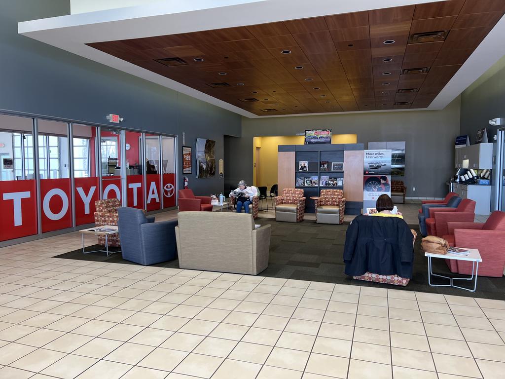 Dealership gallery photo 6