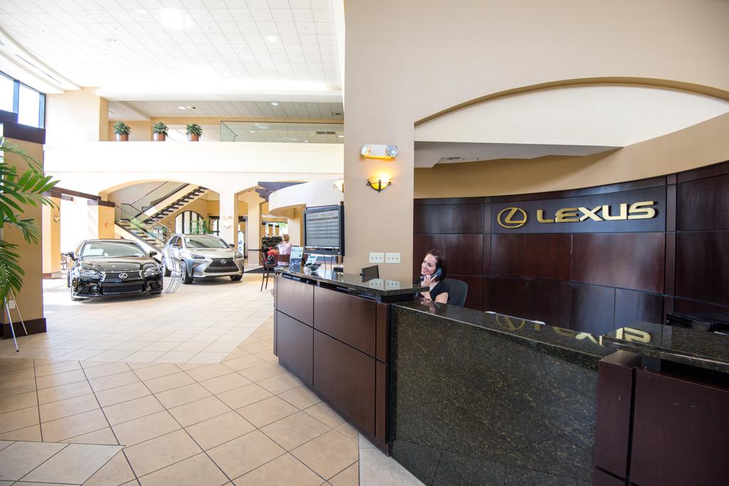 Dealership gallery photo 6