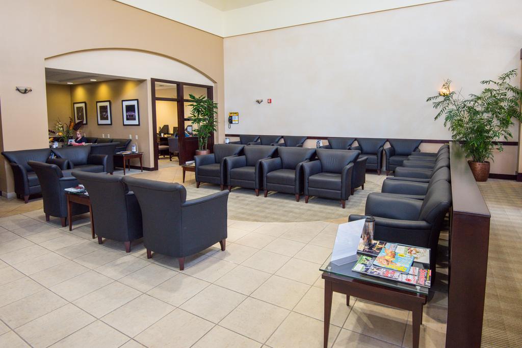 Dealership gallery photo 8