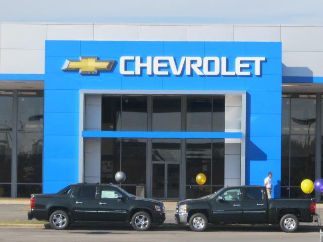 Dealership gallery photo 2