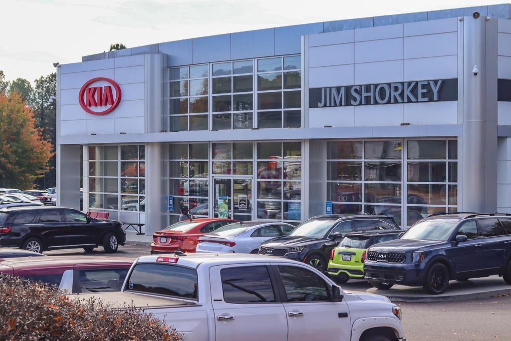 Dealership gallery photo 1