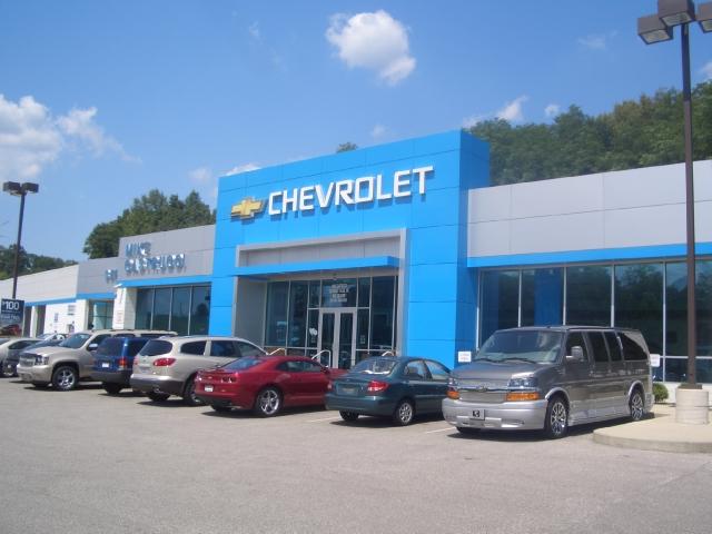 Dealership gallery photo 1