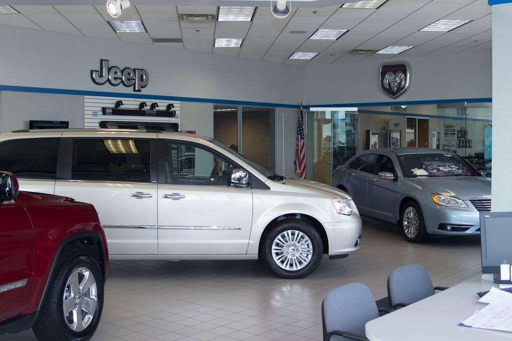 Dealership gallery photo 5
