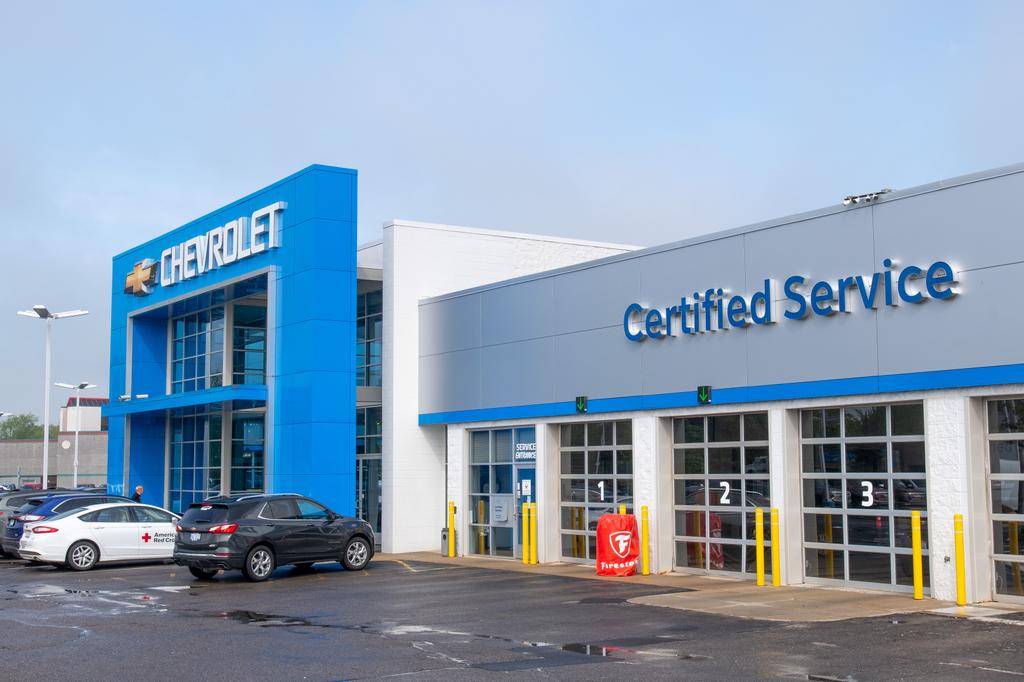 Dealership gallery photo 7