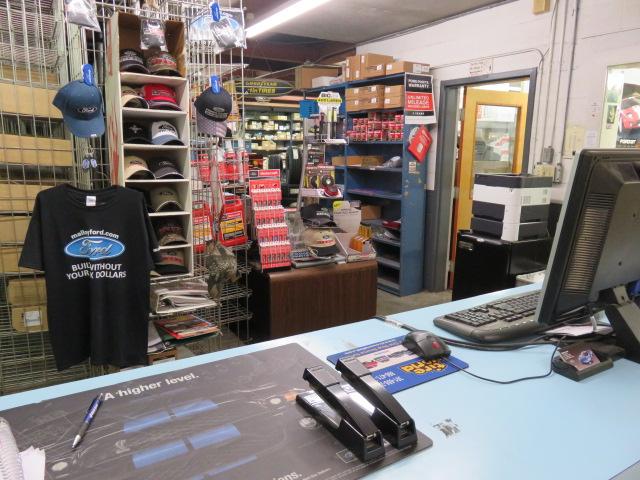 Dealership gallery photo 5