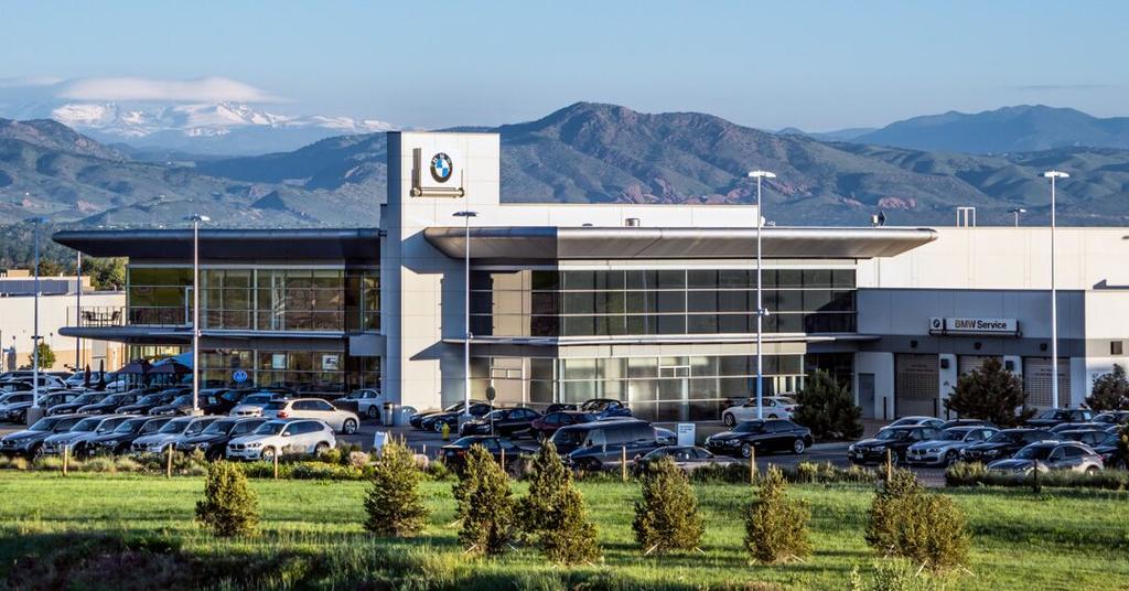 Dealership gallery photo 1