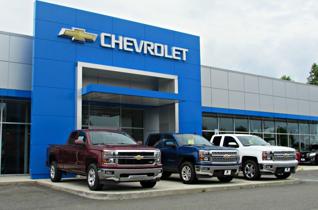 Dealership gallery photo 1