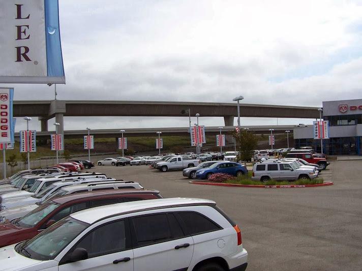 Dealership gallery photo 4