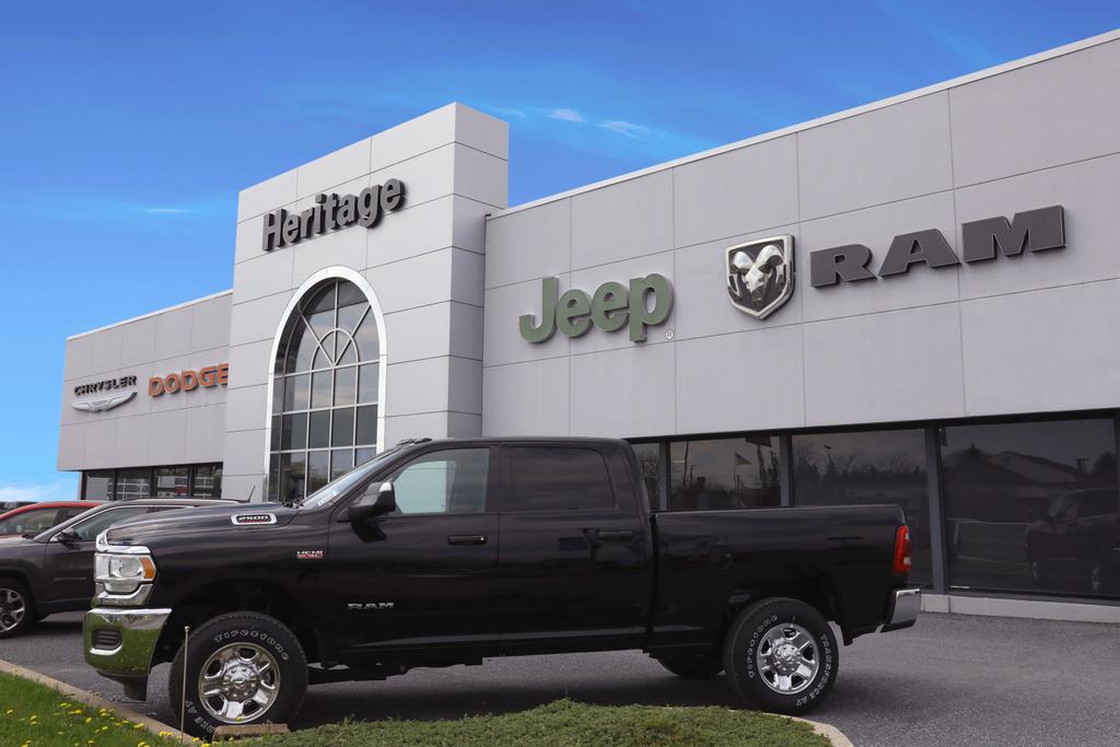 Dealership gallery photo 1