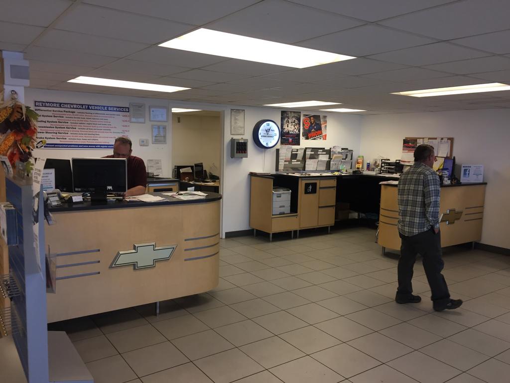 Dealership gallery photo 5