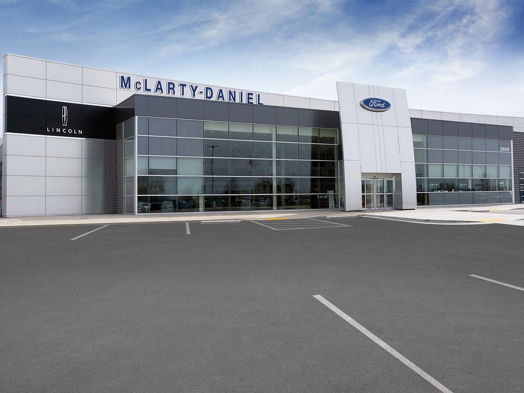 Dealership gallery photo 1