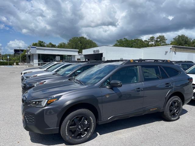 Dealership gallery photo 5