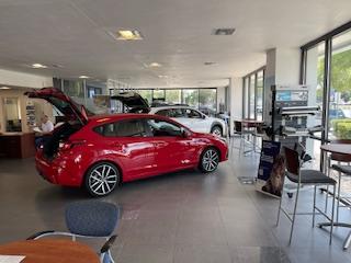 Dealership gallery photo 4