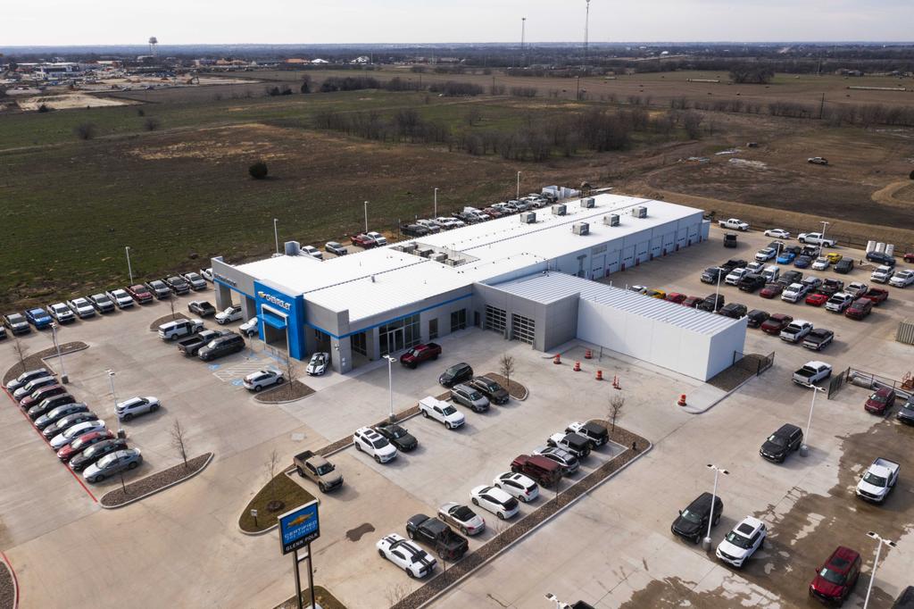 Dealership gallery photo 1