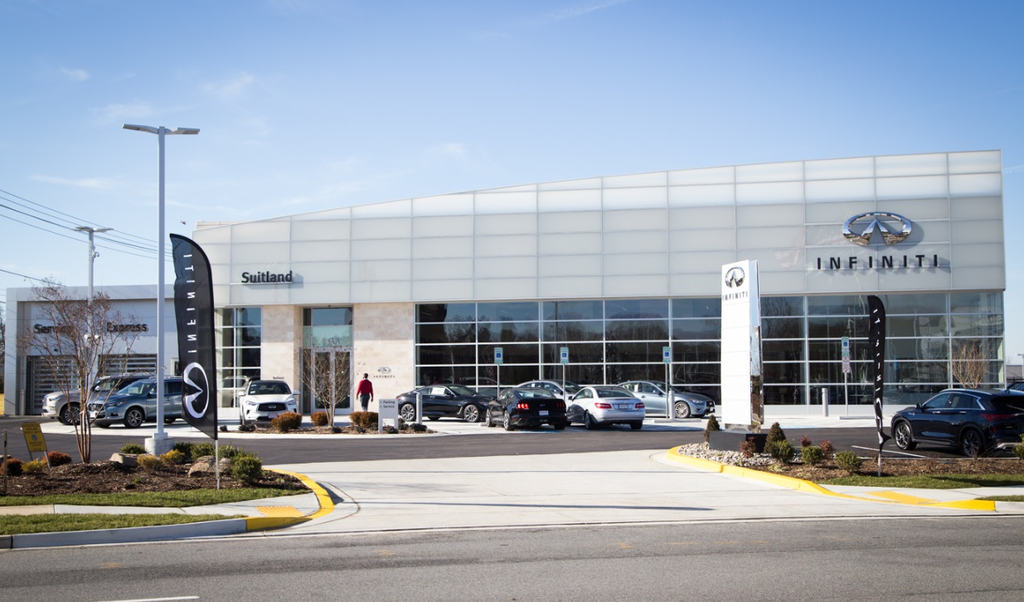 Dealership gallery photo 1