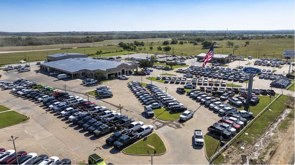 Dealership gallery photo 1