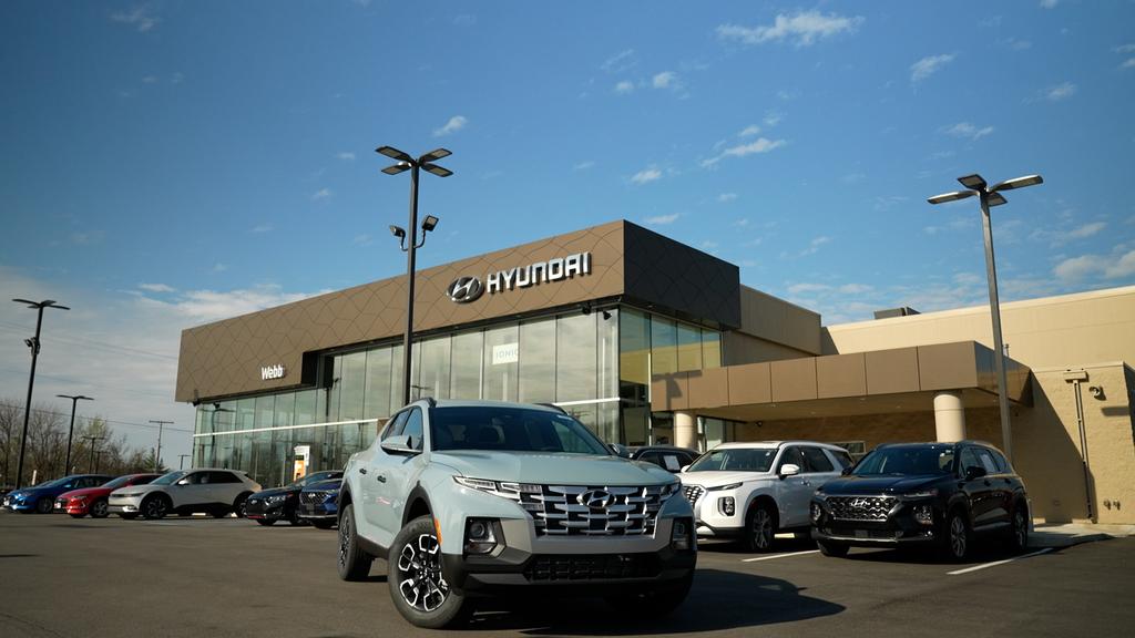 Dealership gallery photo 1