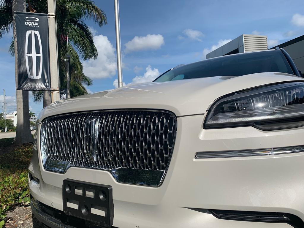 Dealership gallery photo 12