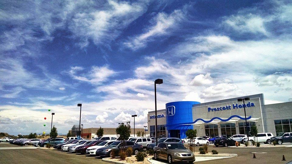 Dealership gallery photo 1