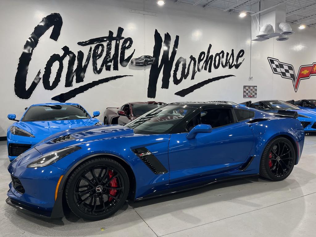 Dealership gallery photo 11