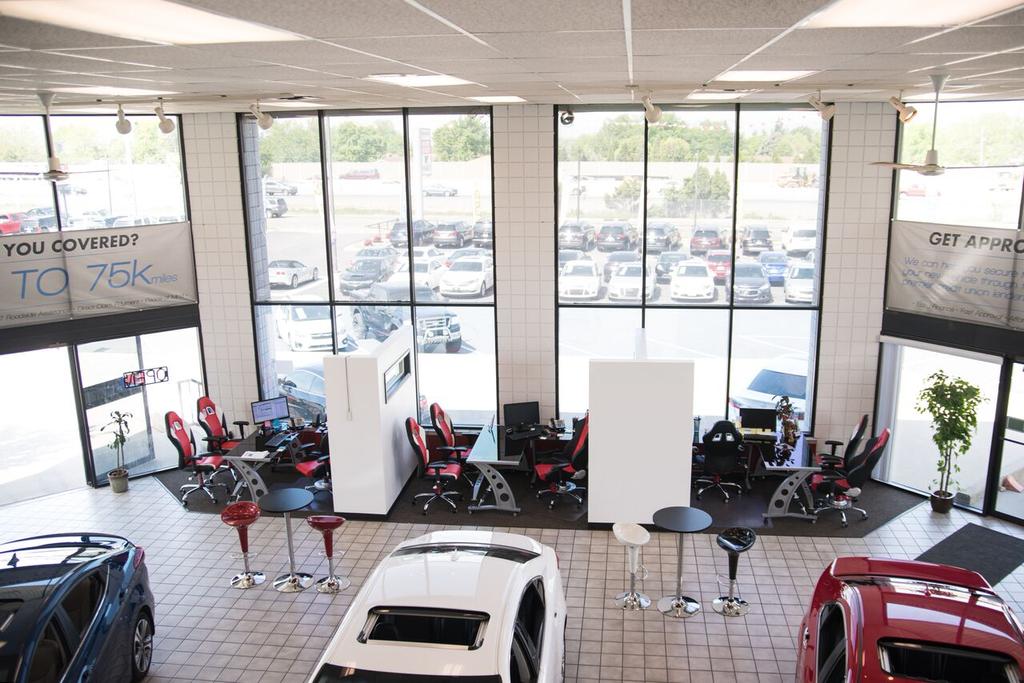 Dealership gallery photo 6