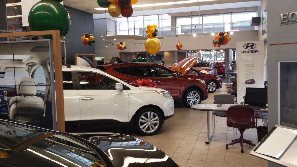 Dealership gallery photo 2